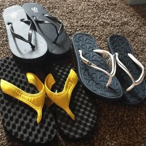 NWT 3 Pairs flip-flops thongs sandals size 6 lot